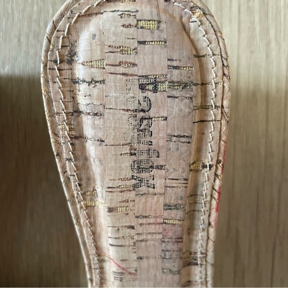 EasyFox woman’s Black patent Slide Sandals size 9 runs smaller wedge spring shoe - Picture 3 of 8